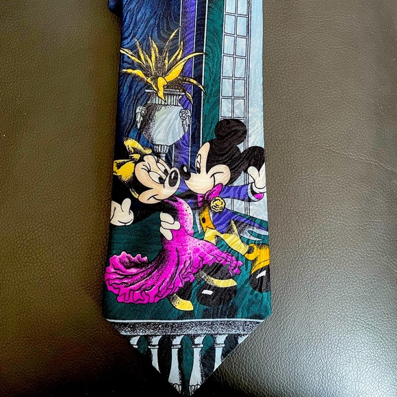 Disney Mickey & Minnie Tie - Picture 1 of 3